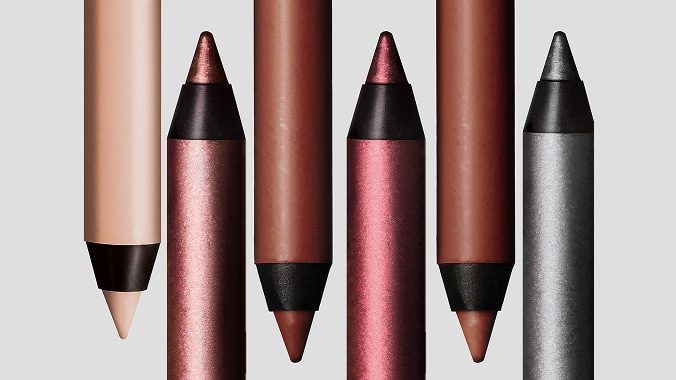 NOWOŚĆ! M·A·C Kajal Excess longwear smoky eyeliner