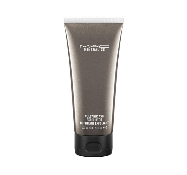 Mineralize Volcanic Ash Exfoliator Mineralize Volcanic Ash Exfoliator